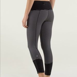 Lululemon Run day Crop NWOT